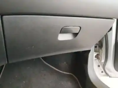 Pezzo di ricambio per auto di seconda mano scatola di guanti per peugeot 308 i (4a_, 4c_) 1.6 hdi riferimenti oem iam 8226le