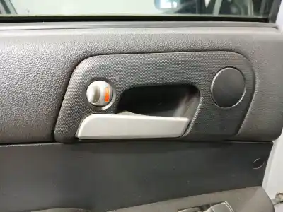 Second-hand car spare part interior left rear handle for ssangyong kyron 2.0 xdi oem iam references 7325031410lam