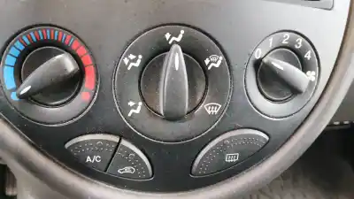 Автозапчасти б/у отопление / кондиционирование воздуха за ford focus i sedán (dfw) 1.8 turbo di / tddi ссылки oem iam 1131256