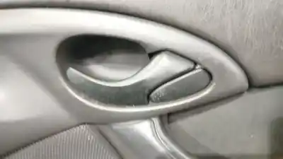 Автозапчасти б/у внутри передней правой ручки за ford focus i sedán (dfw) 1.8 turbo di / tddi ссылки oem iam 1097633