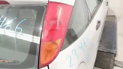 Автозапчасти б/у правый задний фонарь за ford focus i sedán (dfw) 1.8 turbo di / tddi ссылки oem iam 1214226