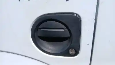 Second-hand car spare part exterior left front door handle for renault maxity fg 130.35/45 oem iam references 5001874076