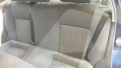 Автозапчасти б/у средняя задняя сиденья за VOLKSWAGEN POLO (9N_, 9A_) 1.4 16V ссылки OEM IAM 6Q0885305B  6Q0885305B