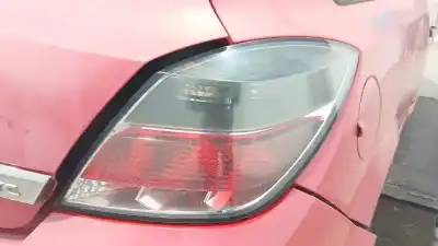 Автозапчастина б/у правий ліхтар для opel astra h gtc (a04) 1.9 cdti 16v (l08) посилання на oem iam 93190791