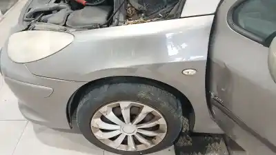 Автозапчасти б/у левое переднее крыло за PEUGEOT 307 SW (3H) 1.6 HDI 110 ссылки OEM IAM 7840R0  7840R0