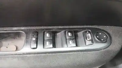 Second-hand car spare part LEFT FRONT POWER WINDOW SWITCH for PEUGEOT 307 SW (3H)  OEM IAM references 6554KT  6554KT