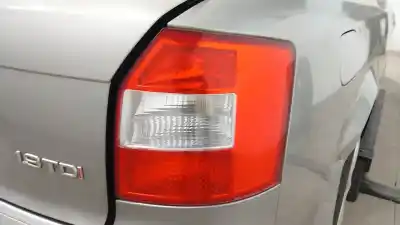 Recambio de automóvil de segunda mano de PILOTO TRASERO DERECHO para AUDI A4 B6 AVANT (8E5) 1.9 TDI referencias OEM IAM 8E9945096A  