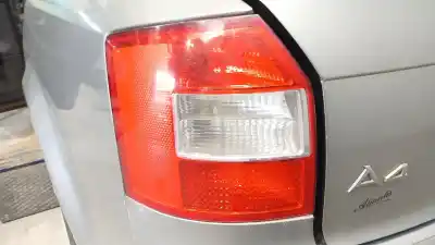 Recambio de automóvil de segunda mano de PILOTO TRASERO IZQUIERDO para AUDI A4 B6 AVANT (8E5) 1.9 TDI referencias OEM IAM 8E9945095  