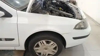 Автозапчастина б/у ПЕРЕДНЕ ПРАВЕ КРИЛО для RENAULT LAGUNA II (BG0/1_) 1.9 DCI (BG1A, BG1W, BG0G) Посилання на OEM IAM 8201094795  