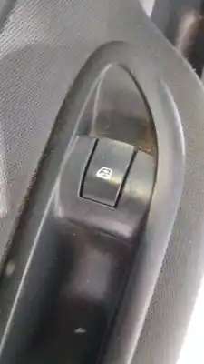 Pezzo di ricambio per auto di seconda mano comandi alzacristalli posteriore sinistro per renault laguna ii (bg0/1_) 1.9 dci (bg1a, bg1w, bg0g) riferimenti oem iam 8200220507 Pezzo di ricambio per auto di seconda mano comandi alzacristalli posteriore sinistro per renault laguna ii (bg0/1_) 1.9 dci (bg1a, bg1w, bg0g) riferimenti oem iam 8200220507