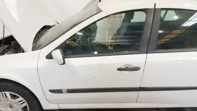 Pezzo di ricambio per auto di seconda mano porta anteriore sinistra per renault laguna ii (bg0/1_) 1.9 dci (bg1a, bg1w, bg0g) riferimenti oem iam 7751472437 Pezzo di ricambio per auto di seconda mano porta anteriore sinistra per renault laguna ii (bg0/1_) 1.9 dci (bg1a, bg1w, bg0g) riferimenti oem iam 7751472437