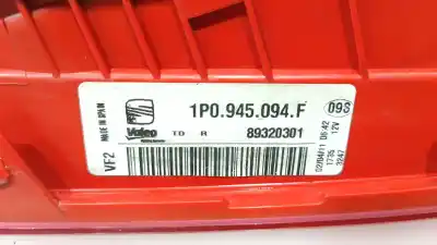 Автозапчасти б/у внутренний правый задний фонарь за seat leon (1p1) 1.6 tdi ссылки oem iam 1p0945094f  1p0945094f