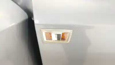Автозапчасти б/у правая боковая фонарь за opel astra h (a04) 1.4 (l48) ссылки oem iam 13497990