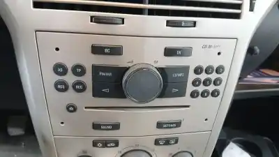 Peça sobressalente para automóvel em segunda mão Sistema De áudio / Rádio Cd por OPEL ASTRA H (A04) 1.4 (L48) Referências OEM IAM 93183764  93183764