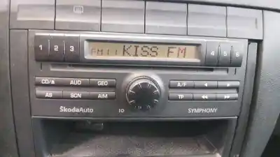 Piesă de schimb auto la mâna a doua SISTEM AUDIO / CD RADIO CASETOFON pentru SKODA FABIA I (6Y2)  Referințe OEM IAM 6Y0035156E  6Y0035156E
