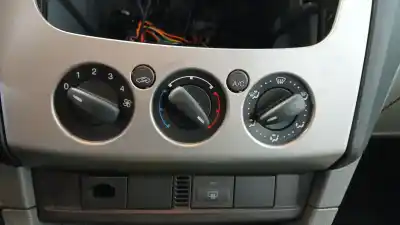 Автозапчастина б/у контроль опалення / кондиціонації для FORD FOCUS II (DA_, HCP, DP) 1.6 TDCI Посилання на OEM IAM 1719798  1719798