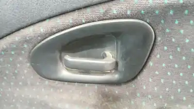 Peça sobressalente para automóvel em segunda mão PUXADOR INTERIOR DIANTEIRO DIREITO por CITROEN SAXO (S0, S1) 1.5 D Referências OEM IAM 914474  