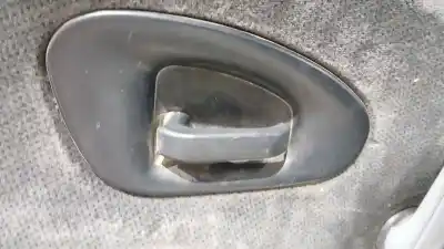 İkinci el araba yedek parçası SOL ARKA IÇ KULP için CITROEN SAXO (S0, S1) 1.5 D OEM IAM referansları 914389  