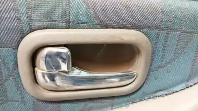 Pièce détachée automobile d'occasion POIGNÉE INTÉRIEURE ARRIÈRE GAUCHE pour NISSAN ALMERA TINO (V10) 1.8 Références OEM IAM 806719F501  