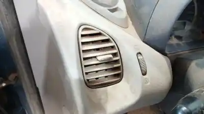 Pièce détachée automobile d'occasion GRILLE D'AÉRATION pour NISSAN ALMERA TINO (V10) 1.8 Références OEM IAM 68761BU200  
