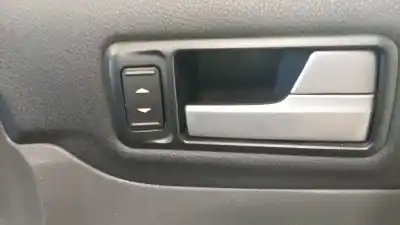 Peça sobressalente para automóvel em segunda mão BOTÃO / INTERRUPTOR ELEVADOR VIDRO DIANTEIRO DIREITO por FORD FOCUS II (DA_, HCP, DP) 1.6 TDCI Referências OEM IAM 1223141  
