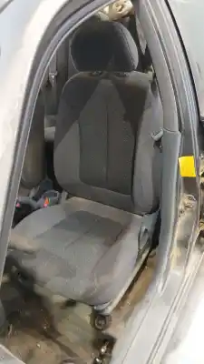 Peça sobressalente para automóvel em segunda mão ASSENTO DIANTEIRO ESQUERDO por HYUNDAI ACCENT II (LC) 1.3 Referências OEM IAM 8831025050  