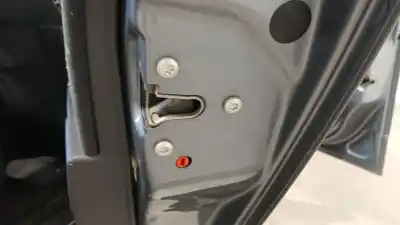 Peça sobressalente para automóvel em segunda mão fechadura da porta traseira direita por opel astra h (a04) 1.7 cdti (l48) referências oem iam 13210739