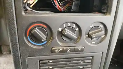 Peça sobressalente para automóvel em segunda mão COMANDO DE SOFAGEM (CHAUFFAGE / AR CONDICIONADO)  por OPEL ASTRA G FASTBACK (T98) 1.6 16V (F08, F48) Referências OEM IAM 24463968  