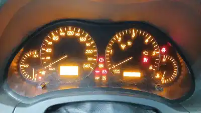 Автозапчастина б/у ПАНЕЛЬ ІНСТРУМЕНТІВ для TOYOTA AVENSIS (_T25_) 2.2 D-4D (ADT251_) Посилання на OEM IAM 8380005851  