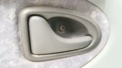 Pièce détachée automobile d'occasion POIGNÉE INTÉRIEURE ARRIÈRE GAUCHE pour RENAULT MEGANE I (BA0/1_) 1.9 D ECO (BA0A, BA0U, BA0R) Références OEM IAM 7700353282  