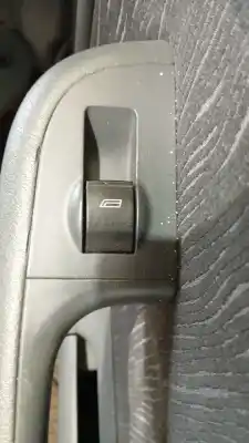 Piesă de schimb auto la mâna a doua PANOU COMANDÃ GEAMURI ELECTRICE SPATE DREAPTA pentru AUDI A6 C5 (4B2) 2.5 TDI Referințe OEM IAM 4B0959855  