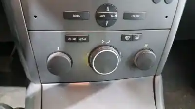 Recambio de automóvil de segunda mano de MANDO CALEFACCION / AIRE ACONDICIONADO para OPEL ASTRA H RANCHERA FAMILIAR (A04) 1.9 CDTI (L35) referencias OEM IAM 13245121  