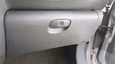 Автозапчасти б/у бардачок за hyundai santa fé i (sm) 2.0 crdi ссылки oem iam 8451026000yd