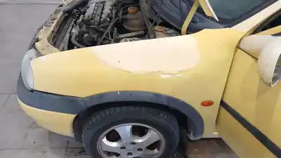 Pezzo di ricambio per auto di seconda mano PARAFANGO ANTERIORE SINISTRO per OPEL CORSA B (S93) 1.2 I 16V (F08, F68, M68) Riferimenti OEM IAM 90387048  