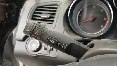Peça sobressalente para automóvel em segunda mão COMUTADOR DE PISCAS  por OPEL INSIGNIA A SPORTS TOURER (G09) 2.0 CDTI (35) Referências OEM IAM 20941129  