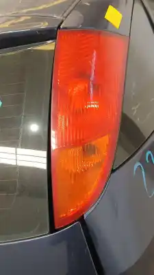 Pezzo di ricambio per auto di seconda mano LUCI POSTERIORI DESTRA per FORD FOCUS I SEDÁN (DFW) 1.8 TDCI Riferimenti OEM IAM 1214226  