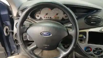 Pezzo di ricambio per auto di seconda mano VOLANTE per FORD FOCUS I SEDÁN (DFW) 1.8 TDCI Riferimenti OEM IAM 1142444  