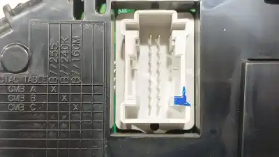 Автозапчасти б/у приборная доска за citroen c4 ii (nc_) 1.6 vti 120 ссылки oem iam 9813297080  9813297080