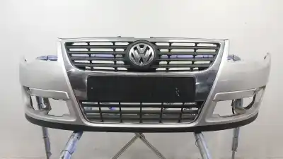 Recambio de automóvil de segunda mano de PARAGOLPES DELANTERO para VOLKSWAGEN PASSAT B6 (3C2) 2.0 TDI referencias OEM IAM 3C0807217D  