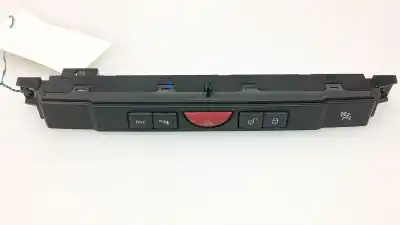 Second-hand car spare part HAZARD WARNING LIGHTS for LAND ROVER DISCOVERY III (L319) 2.7 TD 4X4 OEM IAM references YUL501360  