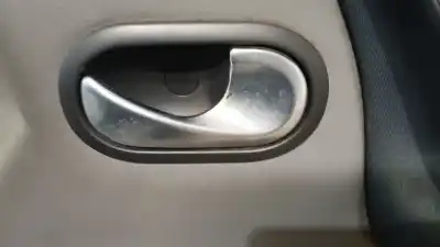 Автозапчастина б/у усередині передня права ручка для renault grand scénic ii (jm0/1_) 1.9 dci (jm14) посилання на oem iam 8200843629
