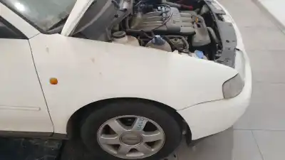 Pezzo di ricambio per auto di seconda mano  per AUDI A3 (8L1)  Riferimenti OEM IAM 8L0821106  8L0821106