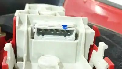 Peça sobressalente para automóvel em segunda mão farolim traseiro esquerdo por audi a3 (8l1) 1.6 referências oem iam 8l0945095b  8l0945095b