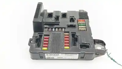 Second-hand car spare part fuse box unit for renault megane ii ranchera familiar (km0/1_) 1.5 dci (km02, km13) oem iam references 8200306033b  8200306033b