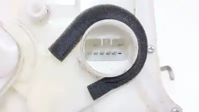 Pièce détachée automobile d'occasion serrure de porte avant droite pour suzuki swift iii (mz, ez) 1.3 ddis (rs 413d) références oem iam 8220162k32000  8220162k32000