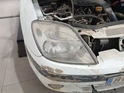 Автозапчасти б/у правая фара за RENAULT SCÉNIC I MONOSPACE (JA0/1_, FA0_) 1.9 DCI (JA05, JA1F) ссылки OEM IAM 260102746R  260102746R