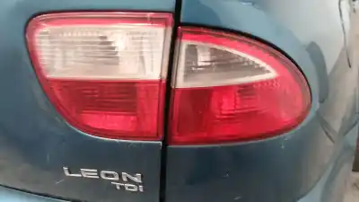 Автозапчасти б/у ПРАВЫЙ ЗАДНИЙ ФОНАРЬ за SEAT LEON (1M1)  ссылки OEM IAM 1M6945112  1M6945112