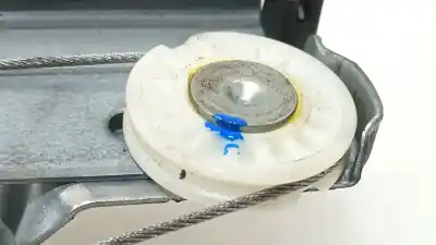 Second-hand car spare part rear right window regulator for renault clio iv (bh_) 0.9 tce 90 oem iam references 827008880r  827008880r