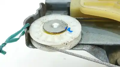 Second-hand car spare part rear right window regulator for renault clio iv (bh_) 0.9 tce 90 oem iam references 827008880r  827008880r