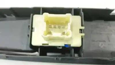 Second-hand car spare part right front power window switch for renault clio iv (bh_) 0.9 tce 90 oem iam references 254218614r  254218614r